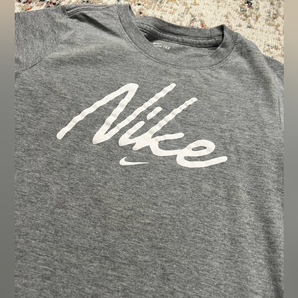 Girl Nike Tee